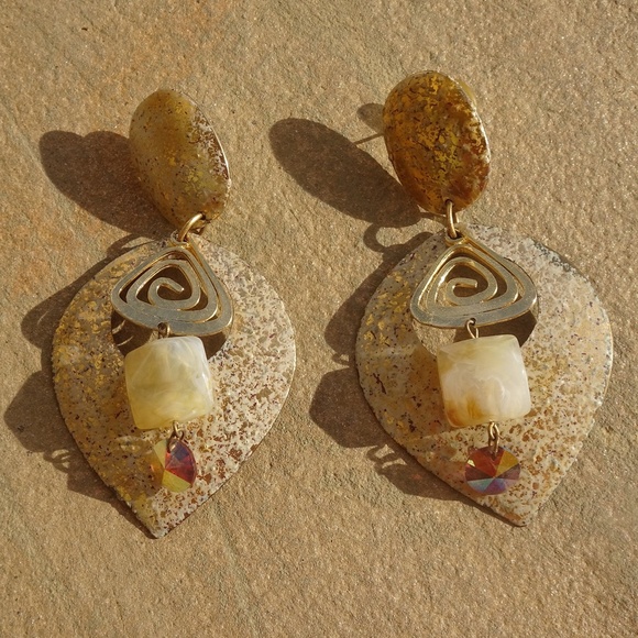 Big Vintage '80s Gold Gold Swirl Spiral Swarovski Crystal Post Dangle Earrings - Picture 1 of 6